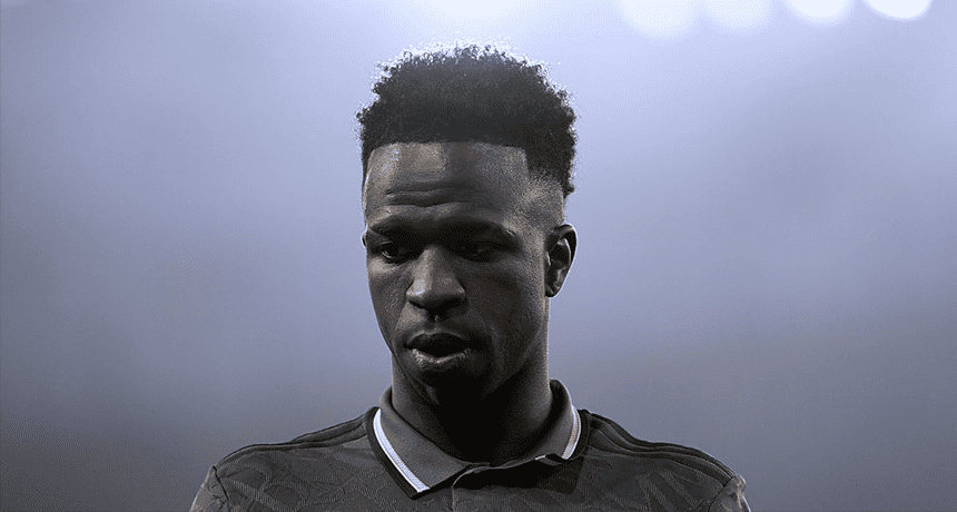 3 دوافع “مثيرة” تدفع فينيسيوس لطلب راتب كريستيانو رونالدو