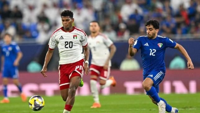 الإمارات تكتسح الكويت بثلاثية وتخطف بطاقة العبور لربع نهائي كأس العرب