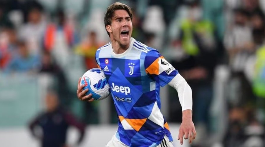 برشلونة يتخلى عن فلاهوفيتش نهائياً ويُغلِق ملف مهاجم يوفنتوس