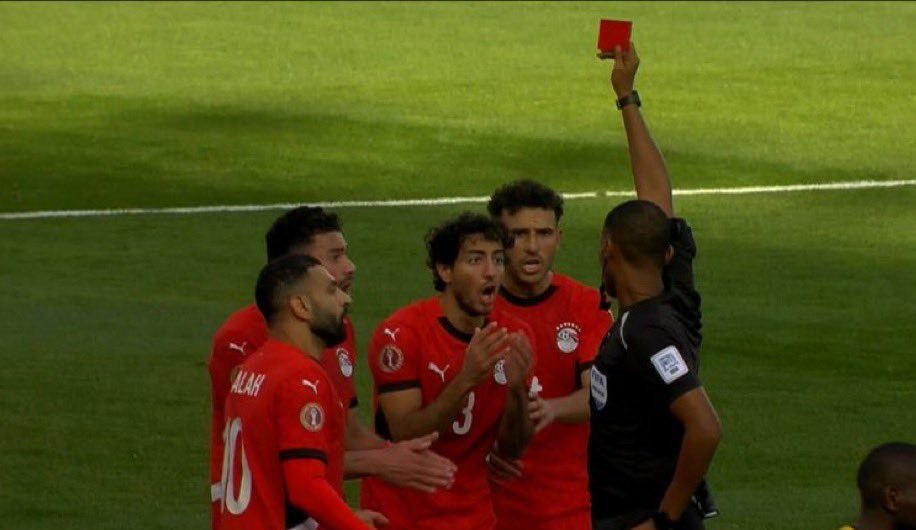 “سقطة” محمد هاني.. 5 أسباب جعلت طرده أمام “البافانا بافانا” خطأً كارثياً