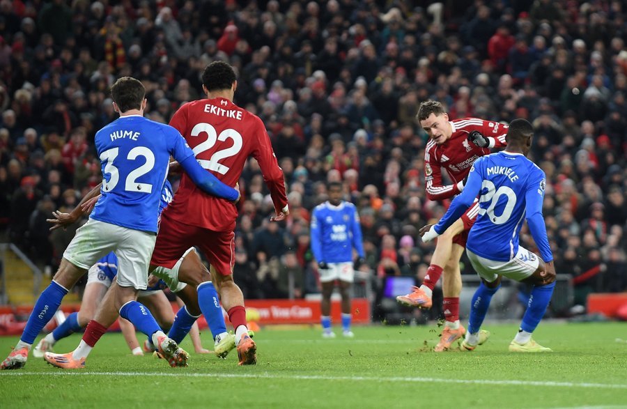 ليفربول يسقط في فخ التعادل أمام سندرلاند بالدوري الإنجليزي