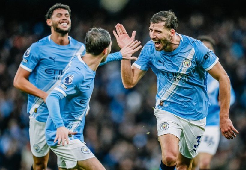 مانشستر سيتي يقبل “هدية” الفيلانز ويُشعل صراع البريميرليج بثلاثية في شباك سندرلاند