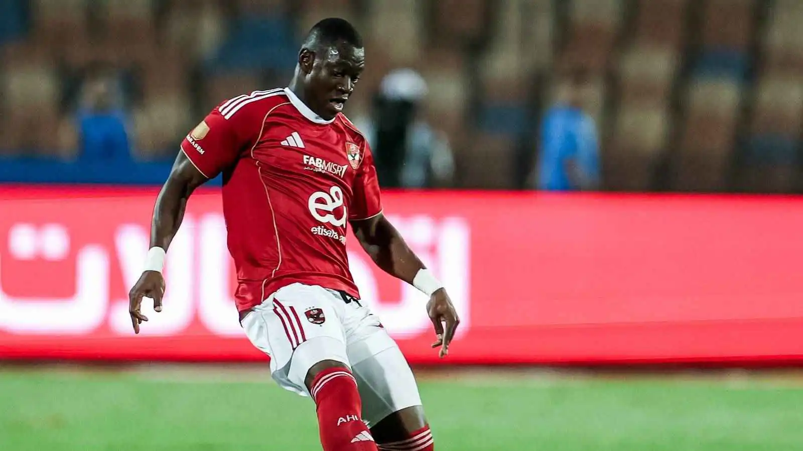 أليو ديانج يحدد وجهته القادمة ويقترب من توديع النادي الأهلي