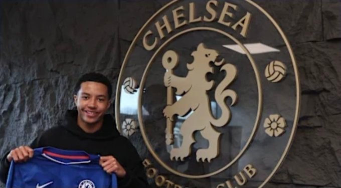 رسمياً.. تشيلسي يتعاقد مع “يسا ألاو” من شيفيلد وينزداي حتي عام 2028