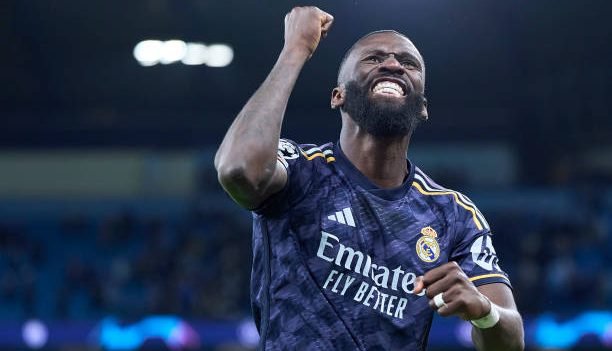 ريال مدريد يضع خطة حاسمة لملف صخرة الدفاع “أنطونيو روديجر”