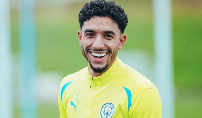 مانشستر سيتي يتمسك بـ عمر مرموش وسط عواصف الميركاتو الشتوي