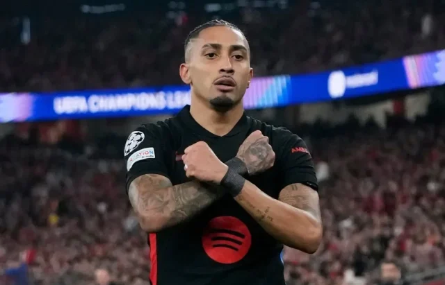 مقاتل برتبة نجم.. كواليس مشاركة رافينيا “المصاب” في الكلاسيكو وتألقه الاستثنائي