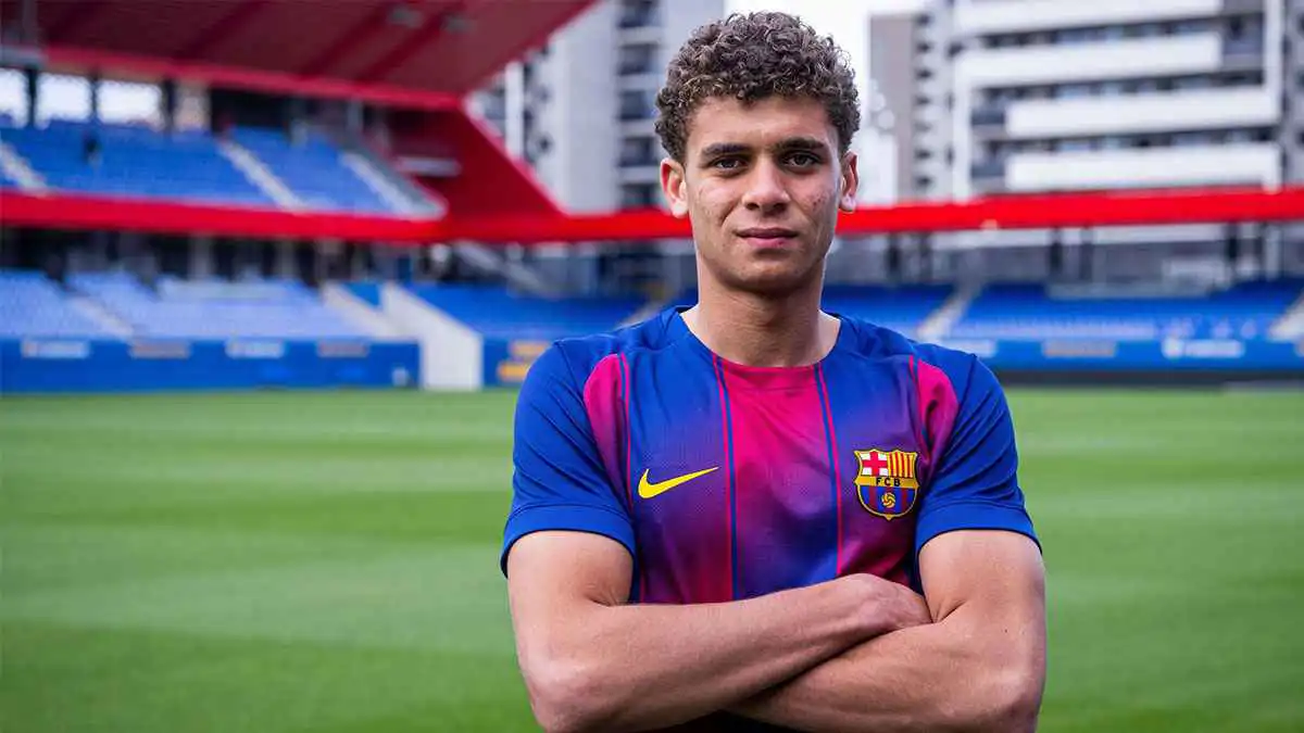 أول تعليق من حمزة عبدالكريم بعد توقيعه لبرشلونة ورسالة خاصة للجماهير العربية