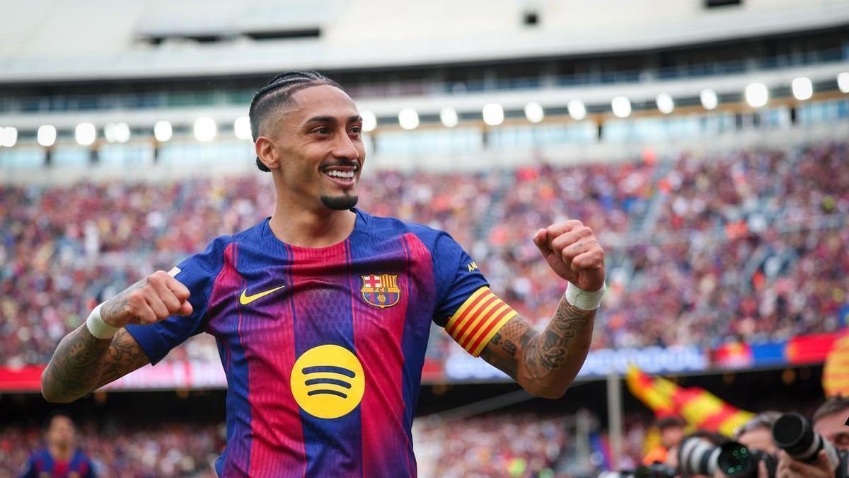 تطور جديد حول فرص مشاركة “رافينيا” في الكلاسيكو أمام ريال مدريد