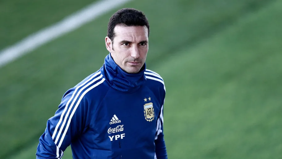سكالوني على رادار ريال مدريد لخلافة ألفارو أربيلوا