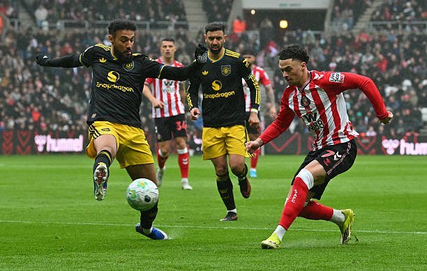 التعادل السلبي يحسم مواجهة مانشستر يونايتد وسندرلاند في الدوري الإنجليزي