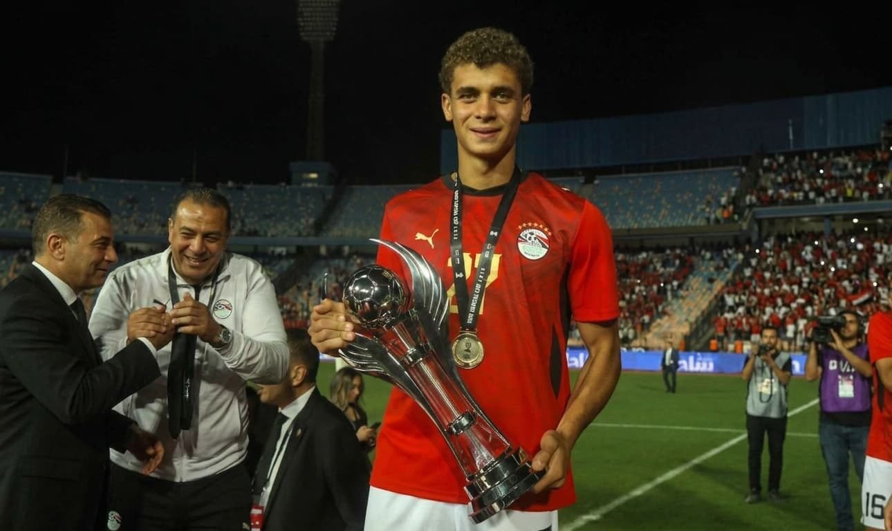 حمزة عبد الكريم يحطم الأرقام القياسية ويصبح أصغر لاعب مصري في تاريخ المونديال
