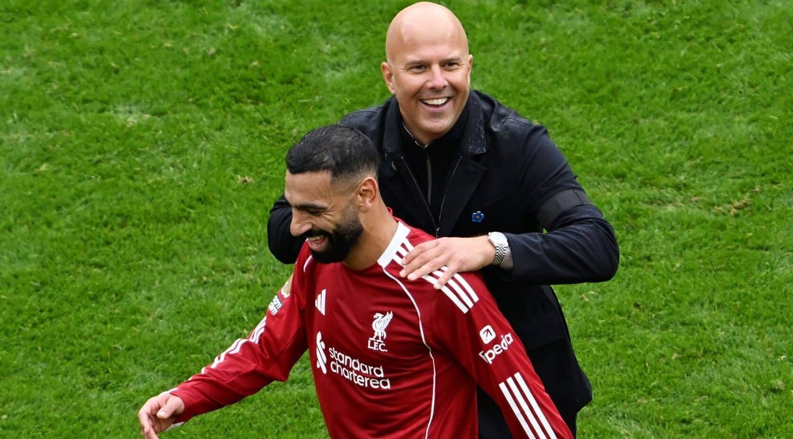 سلوت يحسم موقف محمد صلاح من مواجهة مانشستر يونايتد