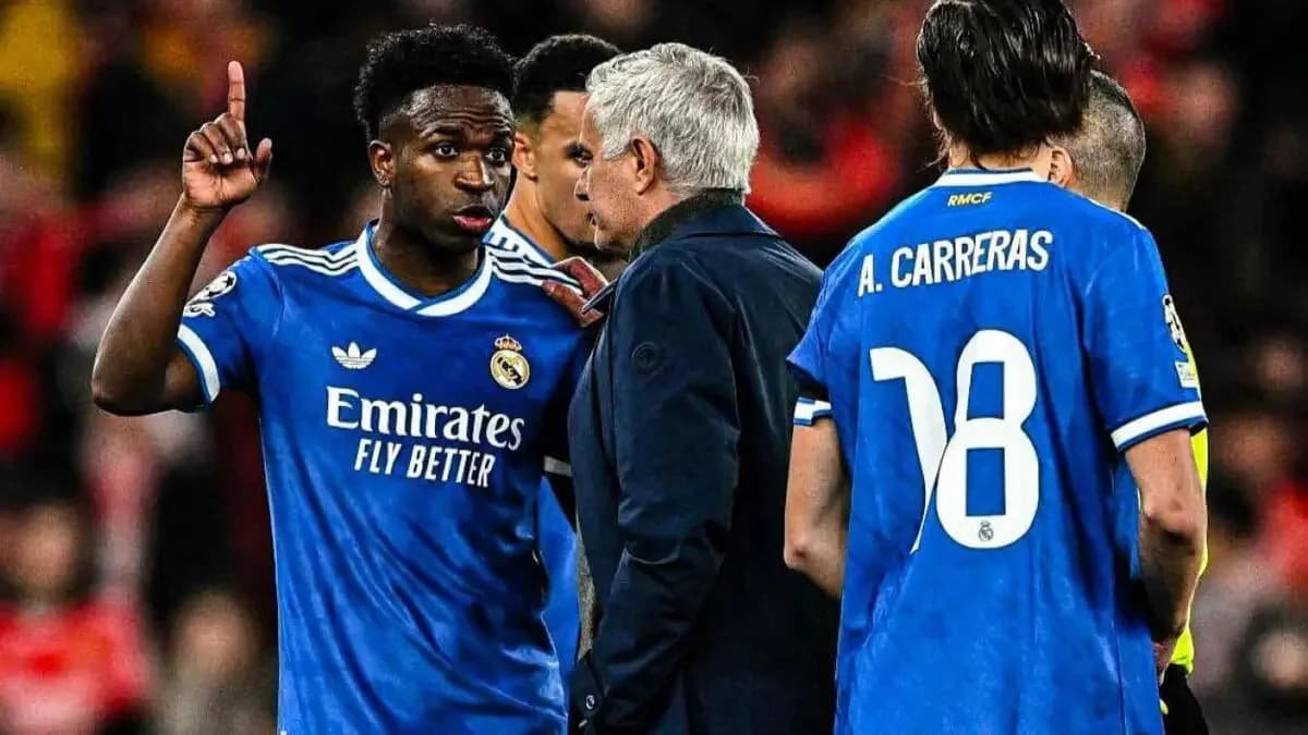 فينيسيوس يفتح الباب للعمل تحت قيادة مورينيو في ريال مدريد