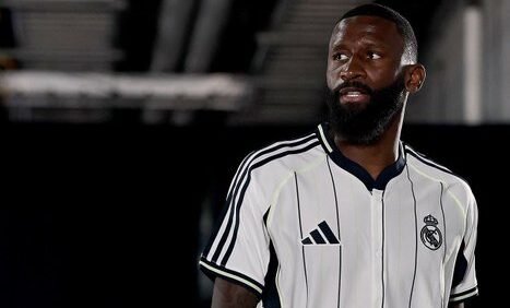 ريال مدريد يحصّن الألماني “روديجر” بعقد جديد حتى 2027