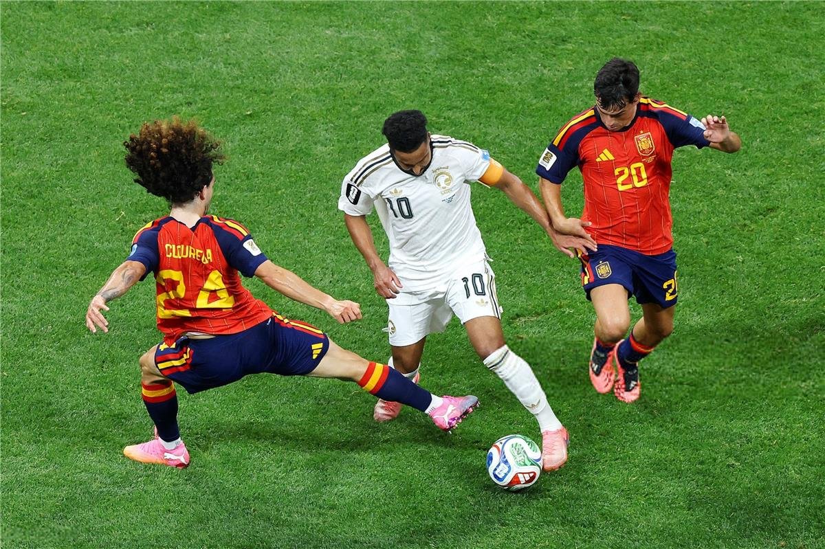 منتخب إسبانيا يمطر شباك السعودية برباعية نظيفة في كأس العالم 2026