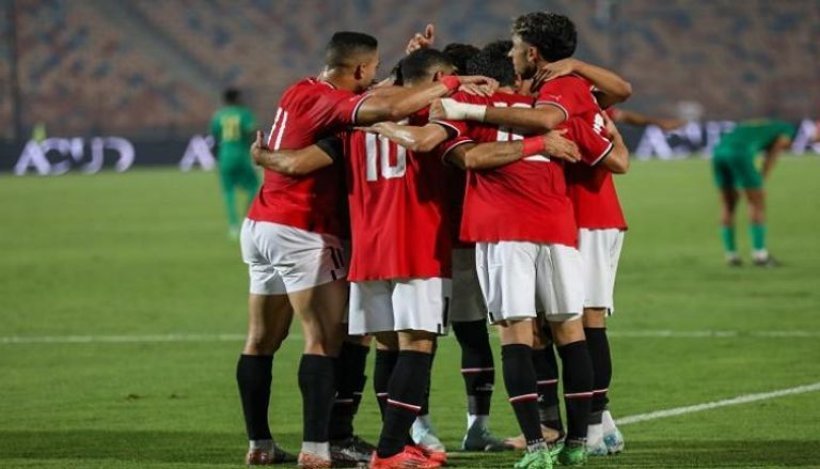 تحرك عاجل من الأهلي.. ثنائي الفراعنة يقنعان نجم منتخب مصر بالعودة لـ”القلعة الحمراء”