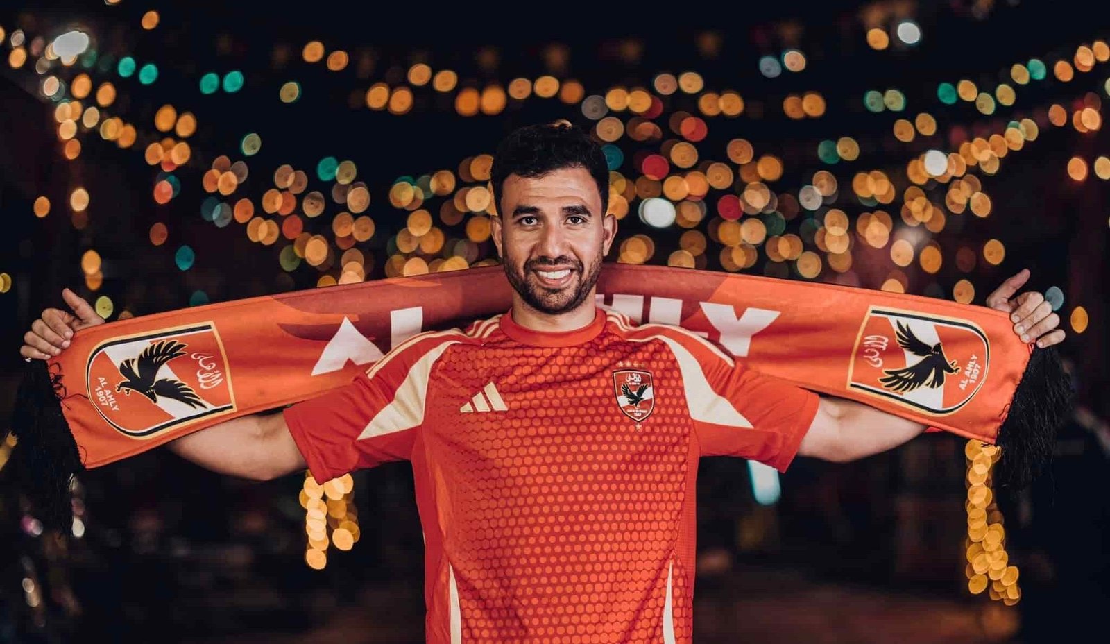 رسالة وداع عاطفية من “تريزيجيه” لجماهير الأهلي قبل رحيله للدوري السعودي