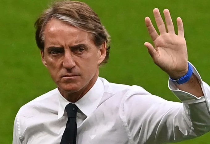 رسمياً.. عودة مانشيني لقيادة منتخب إيطاليا