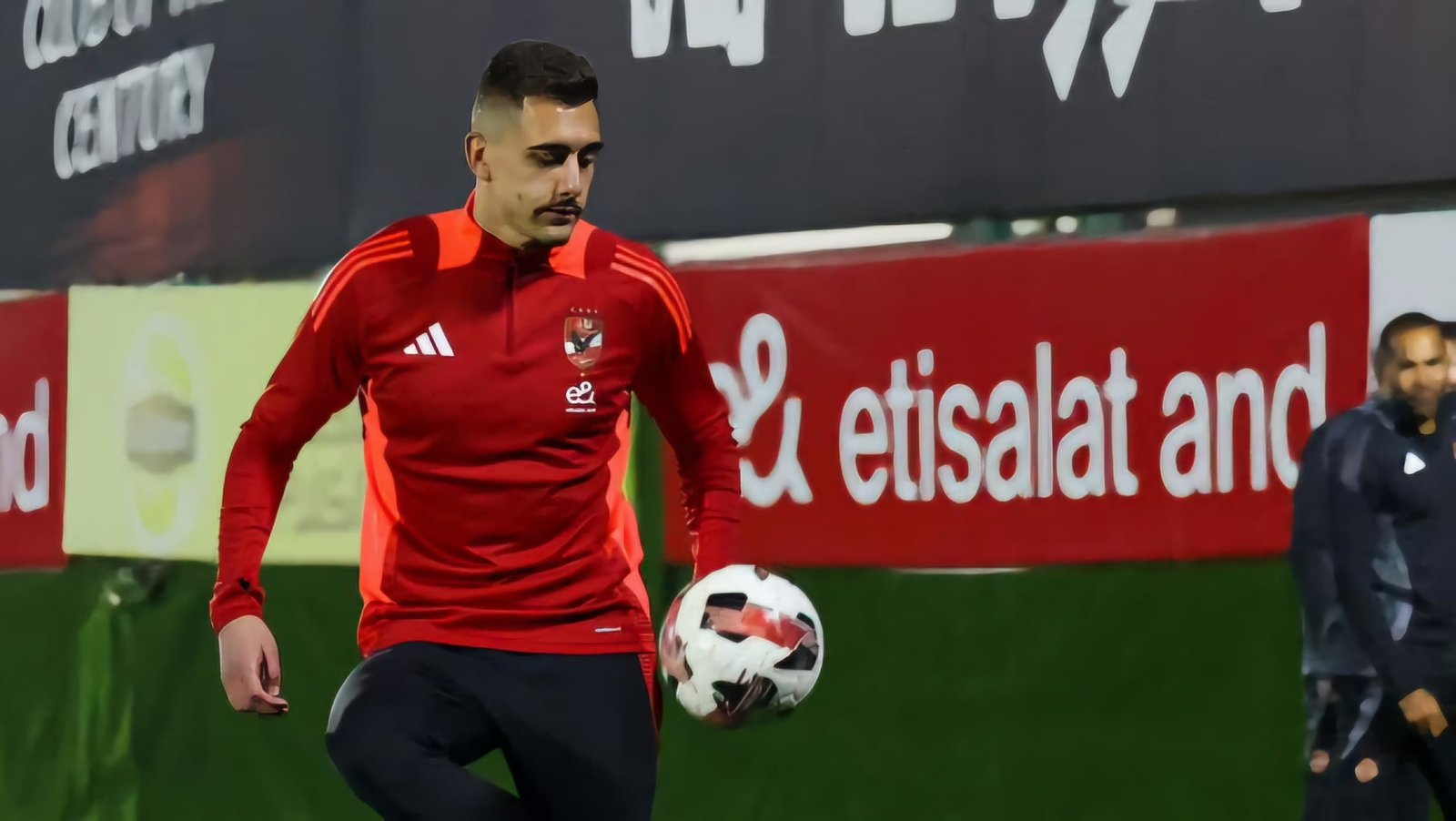 عرضان من الدوري المصري لضم “جراديشار” والأهلي سيتحمل جزء من راتبه