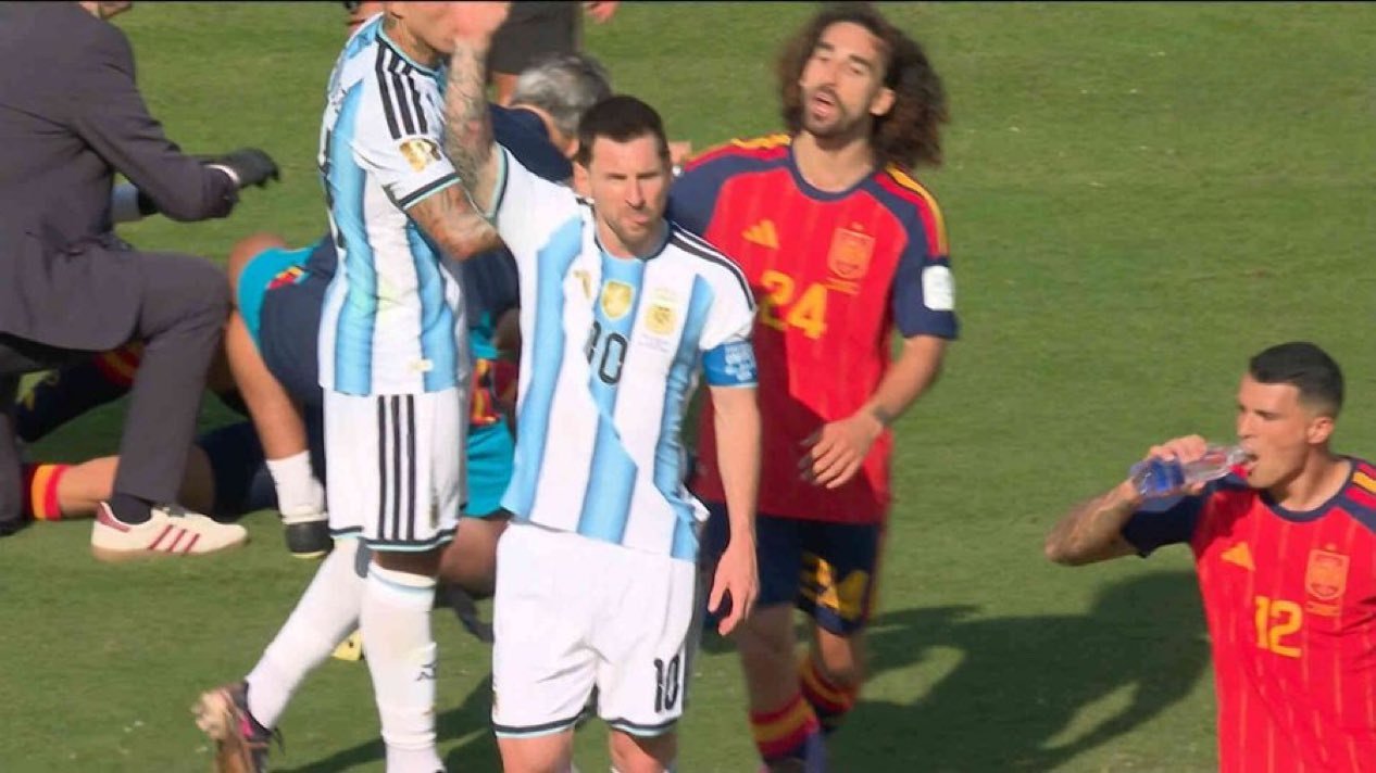 كوكوريلا يكشف كواليس مشادته مع ميسي في نهائي المونديال