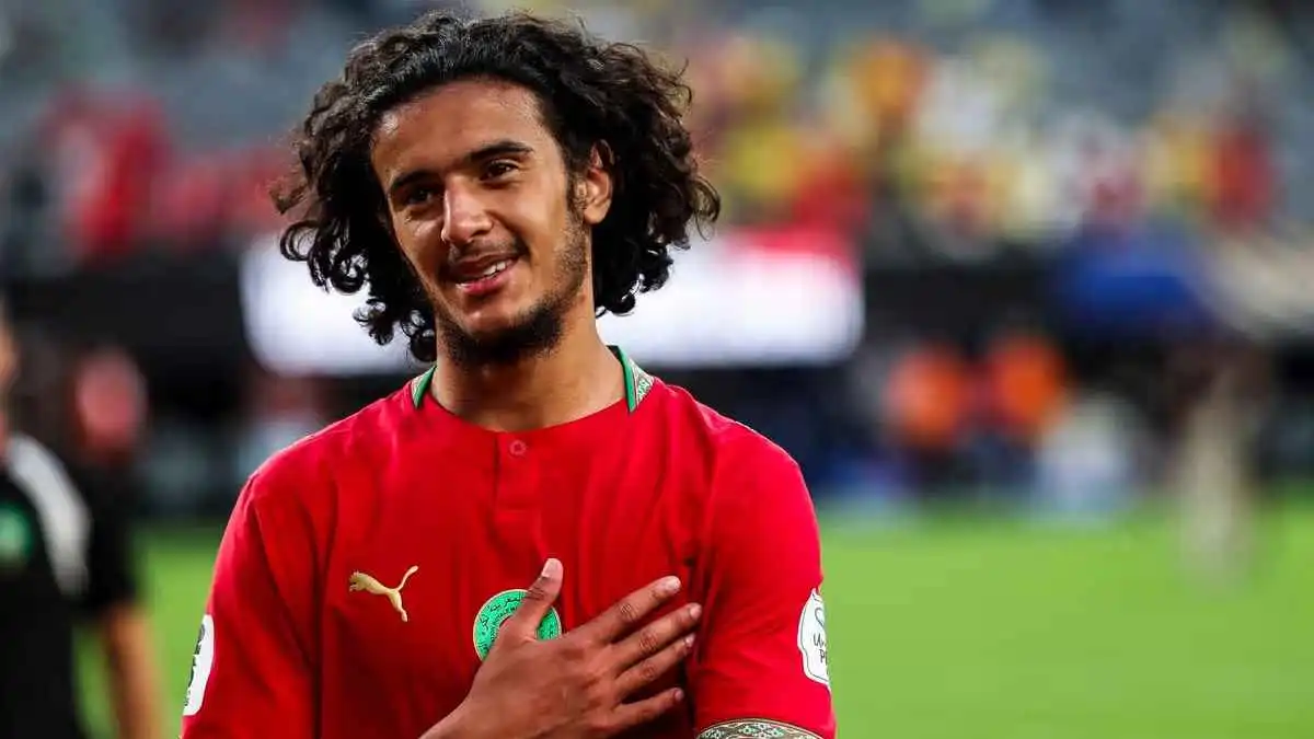 تقارير تؤكد حسم الصفقة.. مانشستر سيتي يقترب من ضم المغربي “أيوب بوعدي”