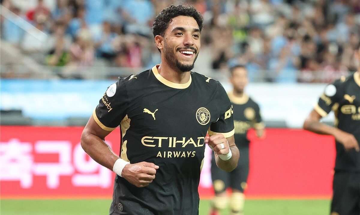 توتنهام يحسم التعاقد مع المصري “عمر مرموش” من مانشستر سيتي
