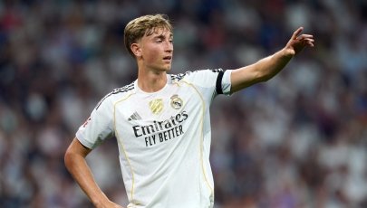 تحديد فترة إيقاف “هويسن” مدافع ريال مدريد بعد ديربي العاصمة