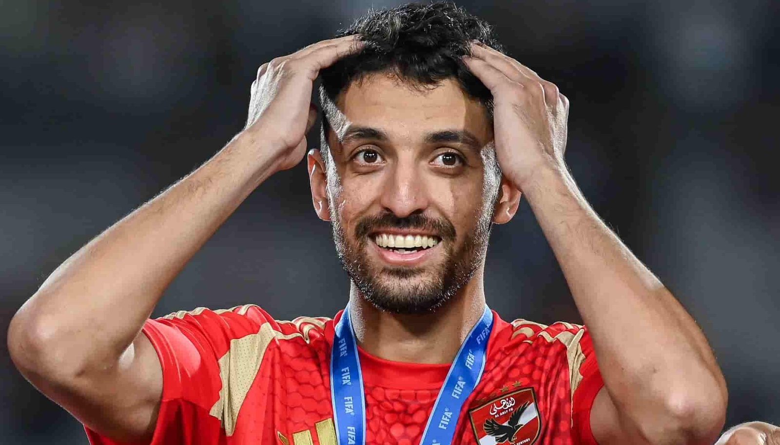 تحرك قانوني من الأهلي لحماية عموتة وكشف حقيقة استبعاد طاهر محمد طاهر