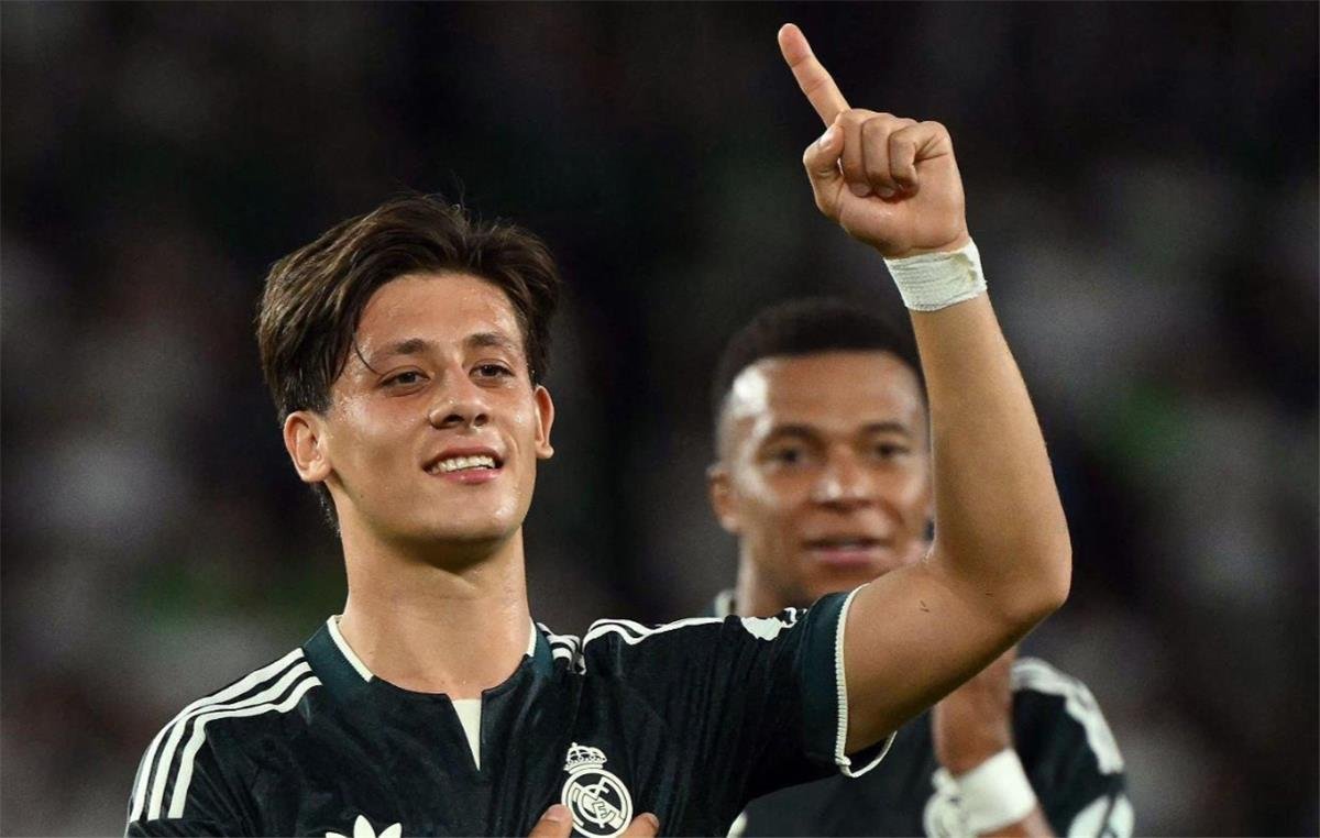 ريال مدريد ينجو من فخ إلتشي بانتصار مثير بالدوري الإسباني