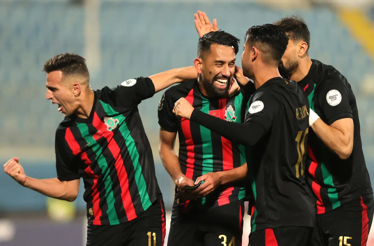 مدرب الجيش الملكي يرسم ملامح مشروعه ويدعو الجماهير للالتفاف حول الفريق