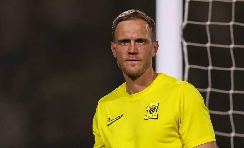 العد التنازلي بدأ.. هل يطيح التوقف الدولي بمدرب الاتحاد السعودي؟
