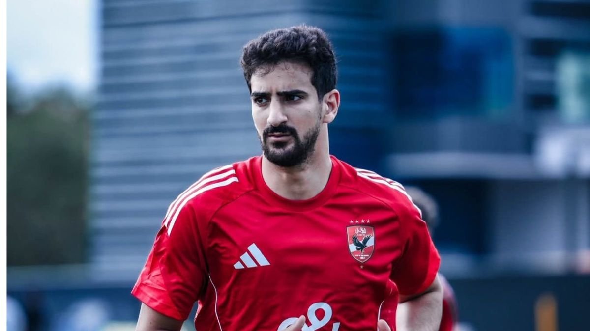 بن رمضان يكشف كيف أنقذ ياسر إبراهيم ثلاثي الأهلي من الغرق في البحر