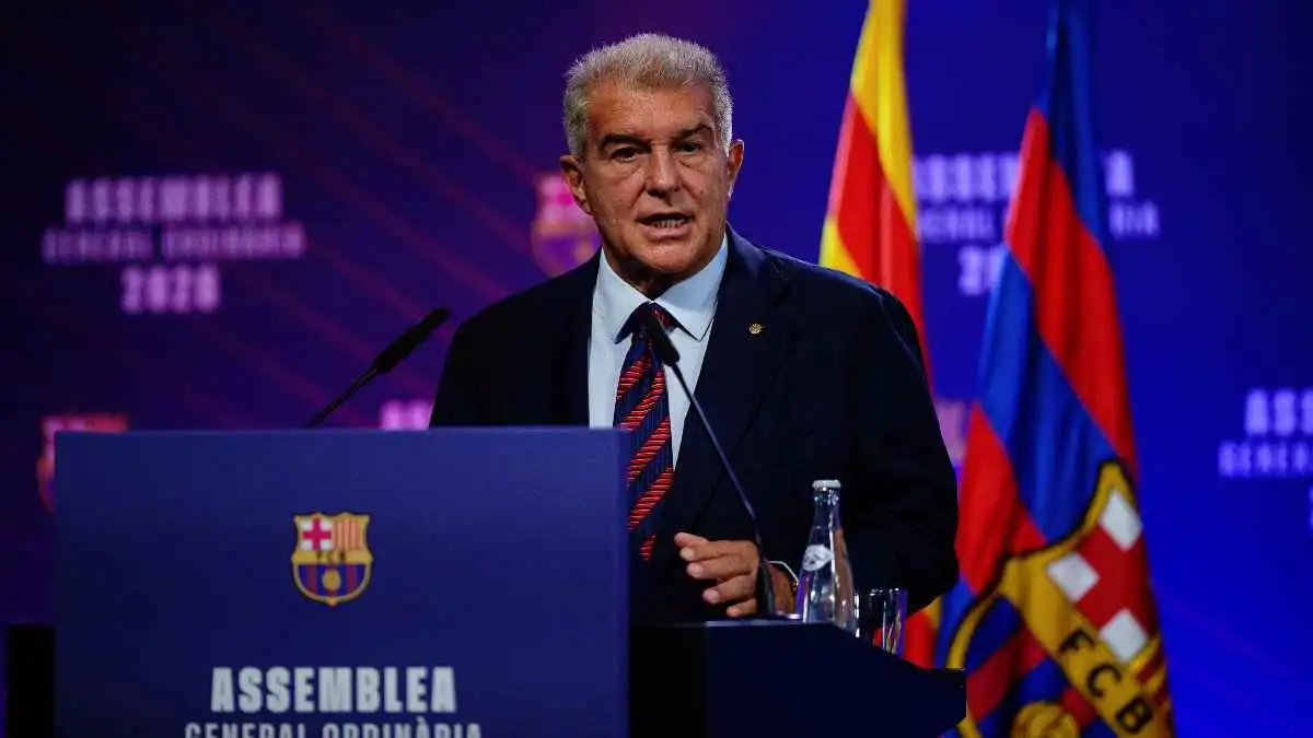 تصعيد جديد.. ريال مدريد يرد بقسوة على هجوم خوان لابورتا
