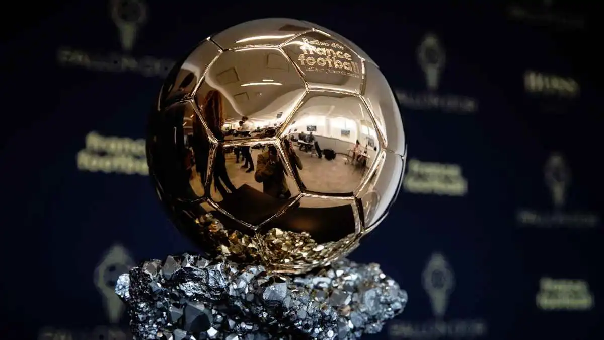 حاولوا رشوتي لمنح الجائزة للاعب آخر