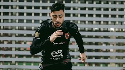 طبيب الأهلي يحسم الجدل حول إصابة أكرم توفيق بعد ليلة التأهل الإفريقي