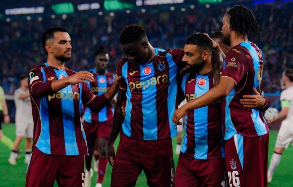 محمد صلاح يقود طرابزون سبور لإسقاط هارتس بدوري المؤتمر